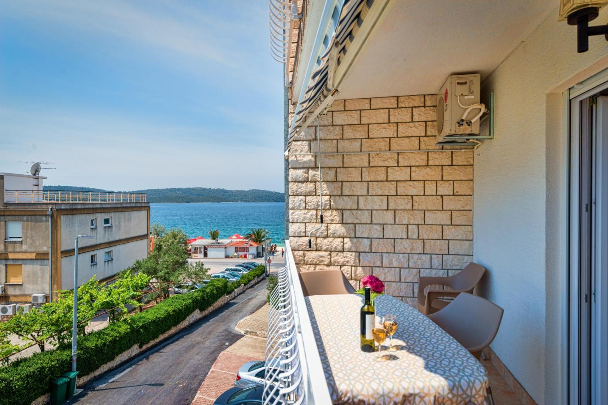 Villa Daniela Trogir Bagian luar foto