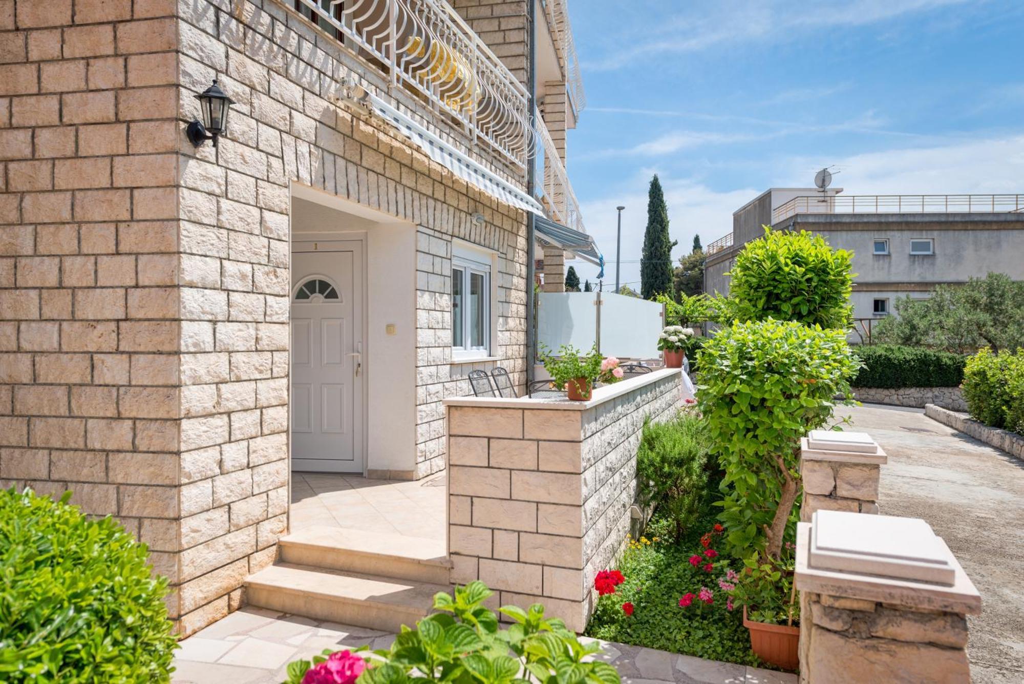 Villa Daniela Trogir Bagian luar foto
