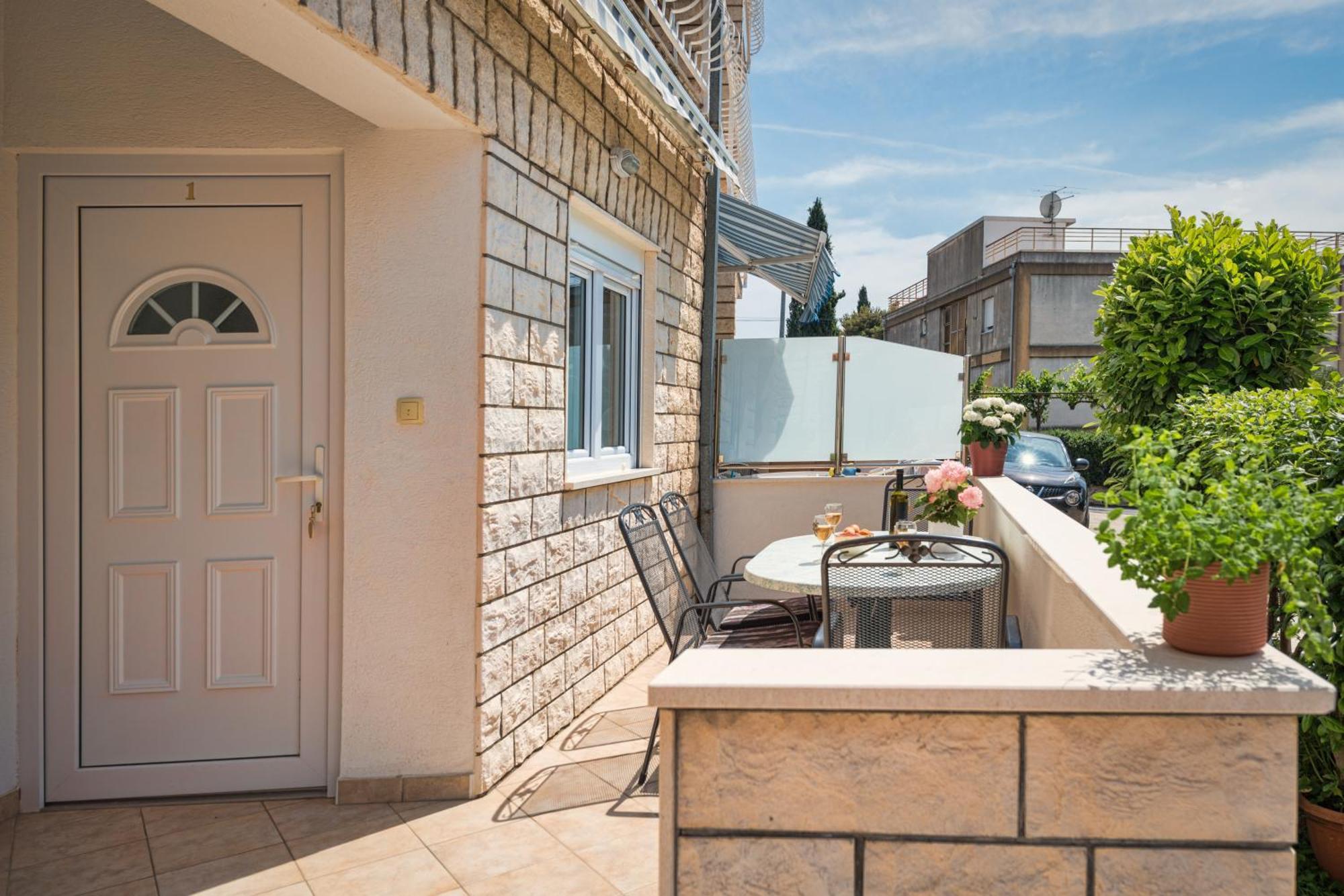 Villa Daniela Trogir Bagian luar foto