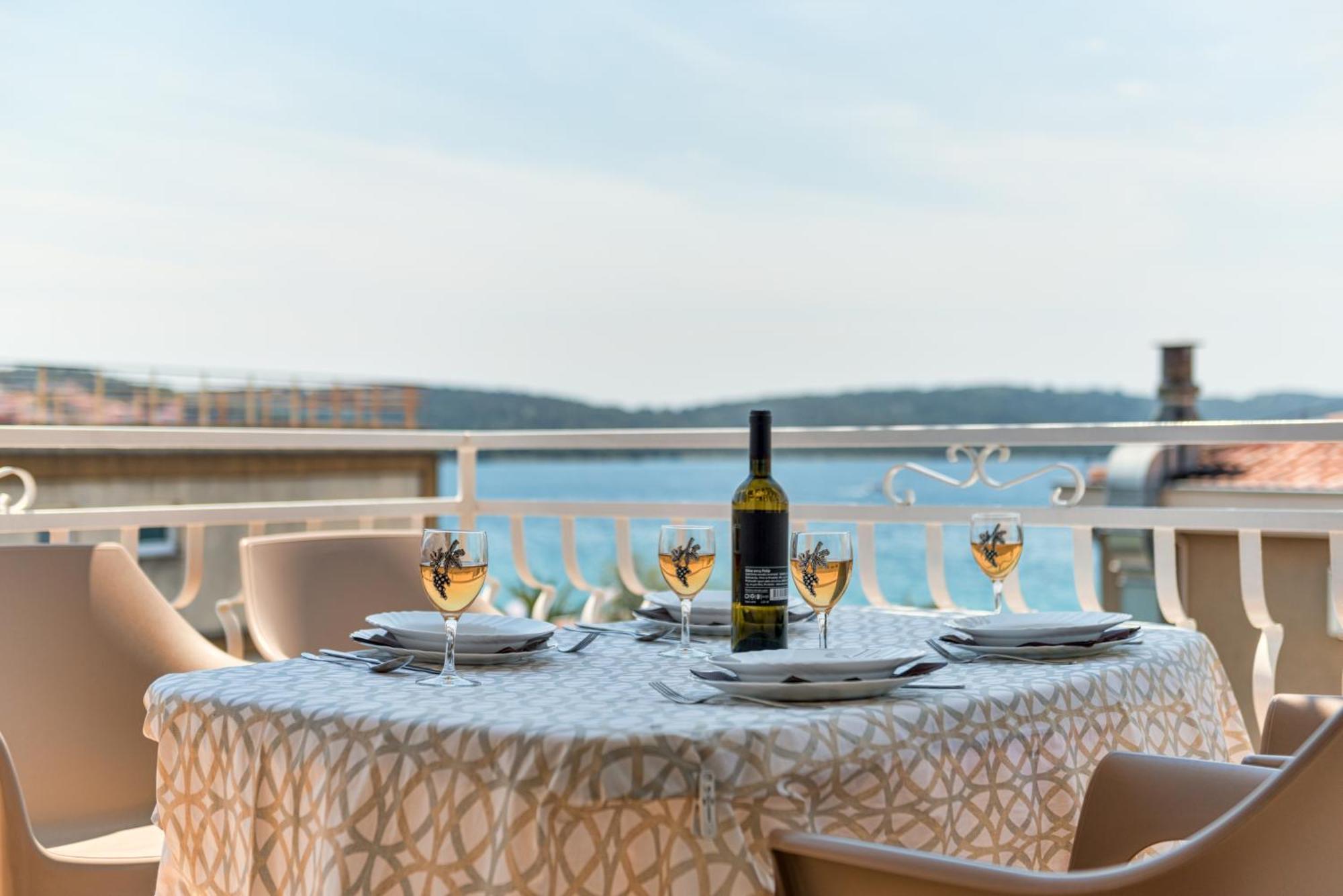 Villa Daniela Trogir Bagian luar foto