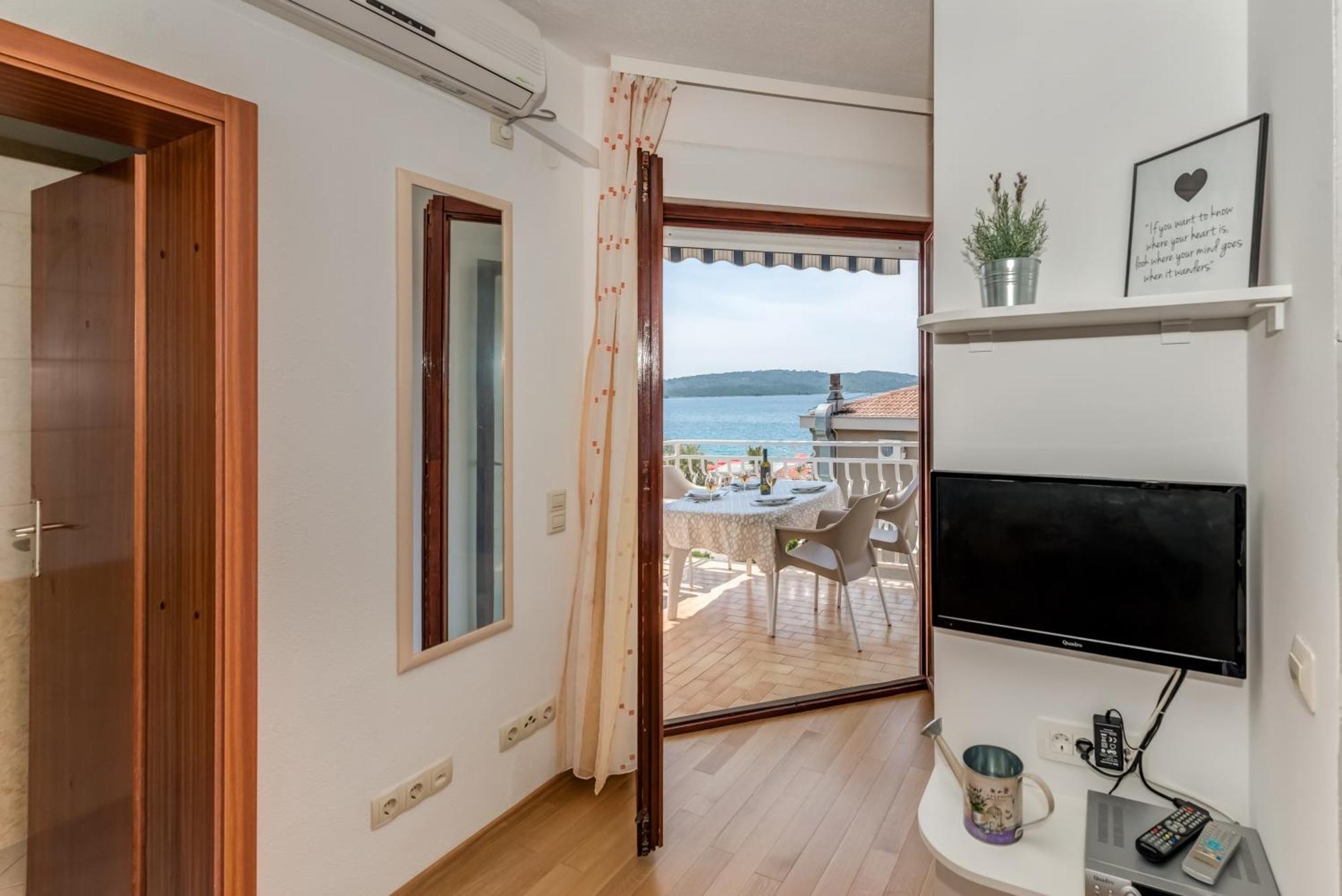 Villa Daniela Trogir Bagian luar foto